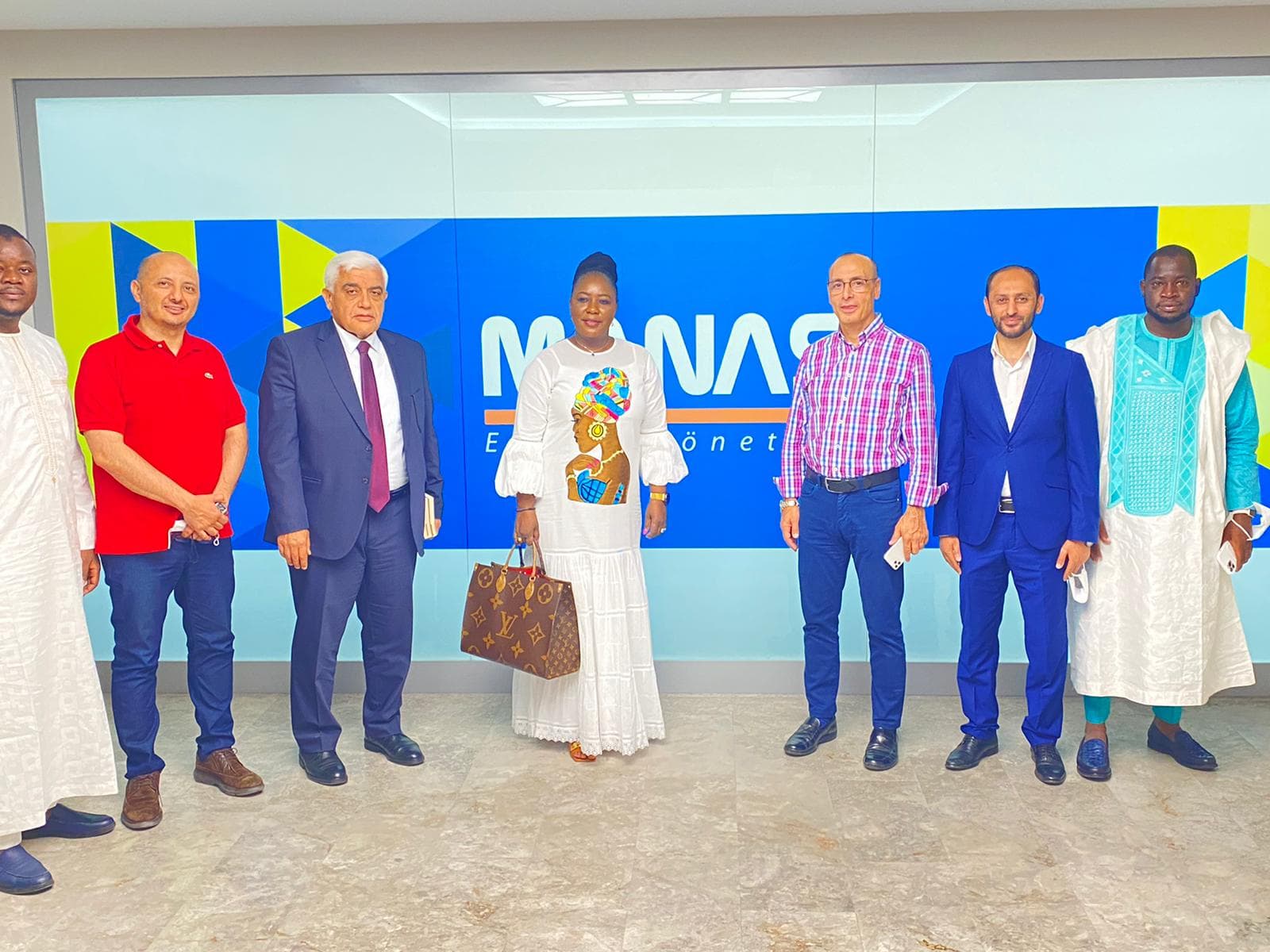 Mavera Holding Opens Investment Opportunities in Burkina Faso Through Meeting with Manas